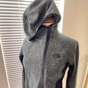North face sweater